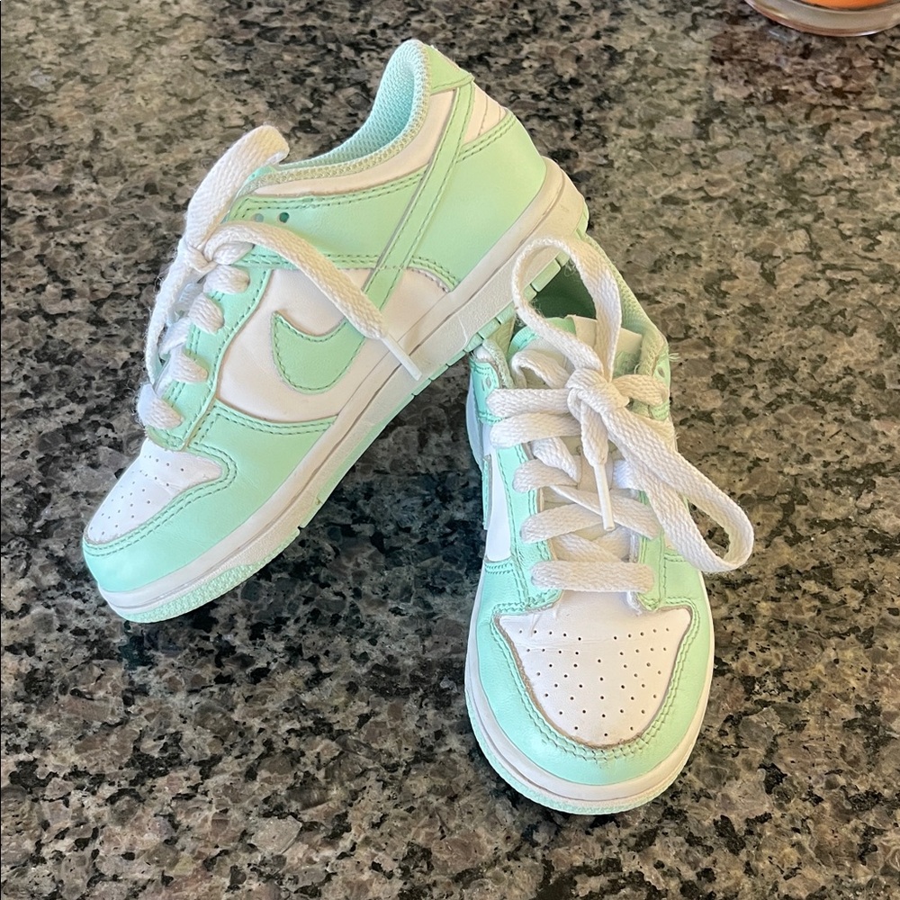 Nike Kids Light Green and White Sneakers
